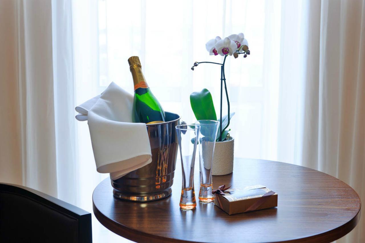 Rox Hotel Aberdeen By Compass Hospitality Exterior photo